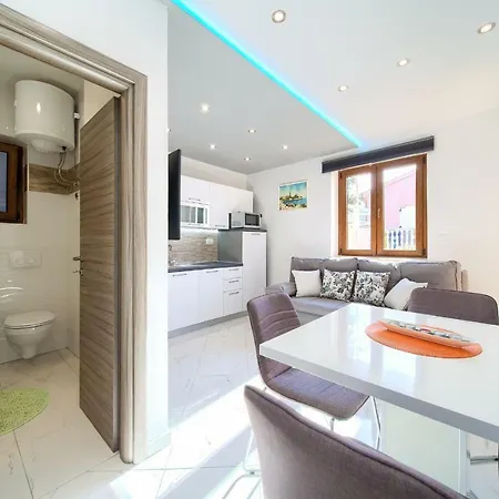 Nadija Studio Apartmani Krk Town Exterior photo