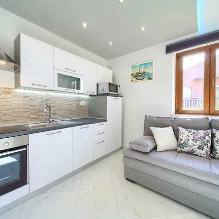 Nadija Studio Apartmani Krk Town Exterior photo